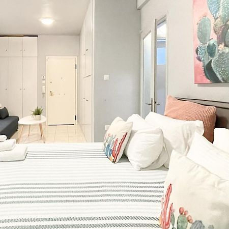 Cute 1Br Apt With Balcony In The Heart Of The City Афины Экстерьер фото